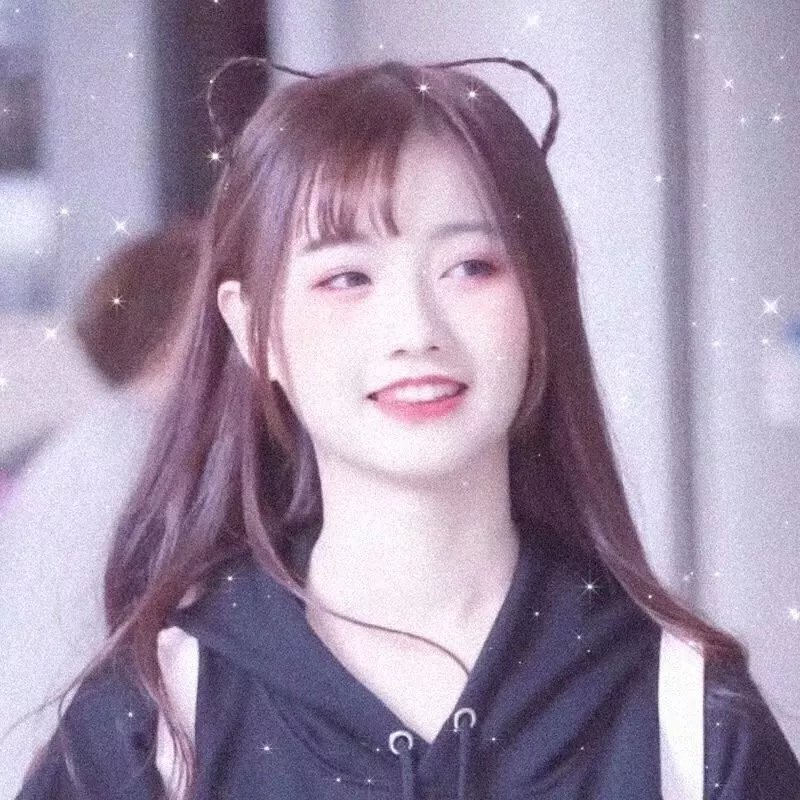 星与月是天上的洞海报